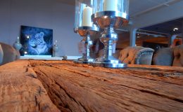 Eetkamertafel hout van Kreuningen